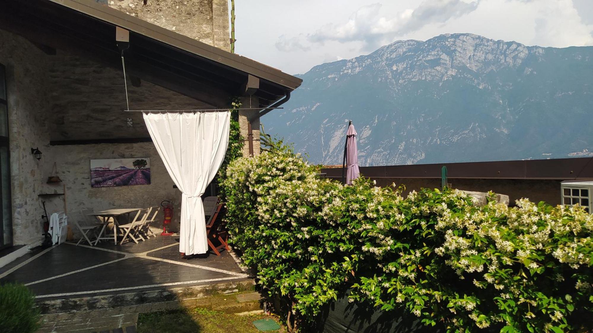 Casa Limonaia San Rocco Apartment Limone sul Garda Exterior photo